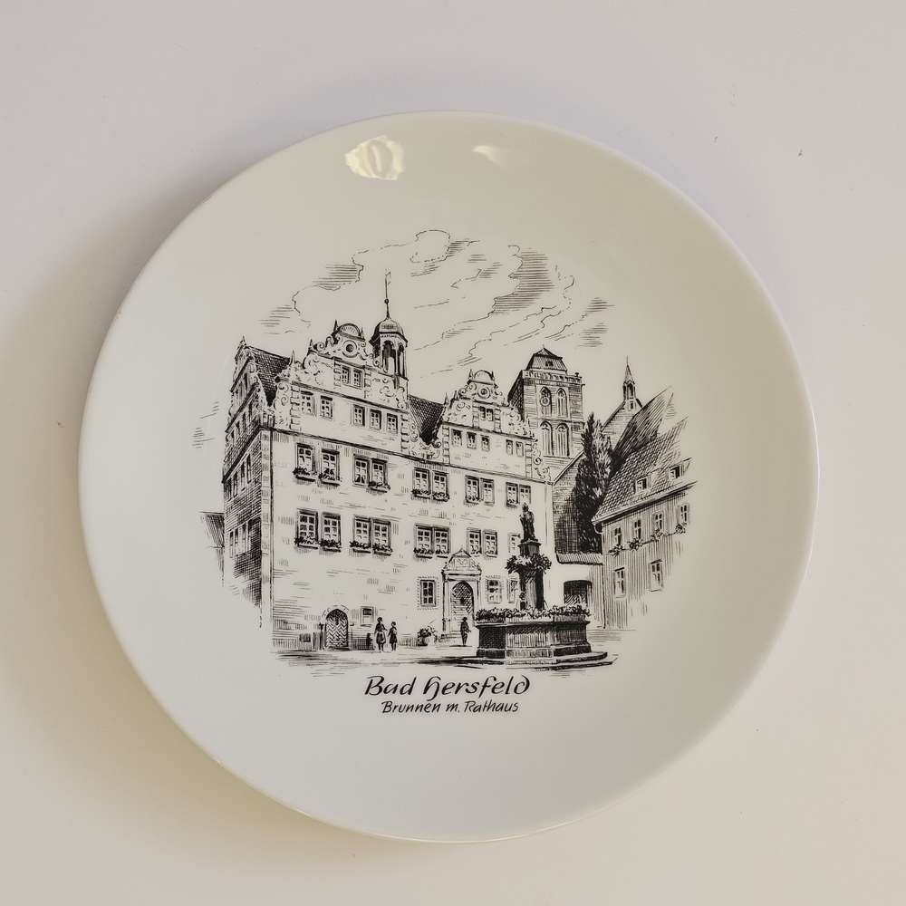Vintage Kaiser W. Germany Decorative Plate – Bad Hersfeld “Brunnen m. Rathaus”